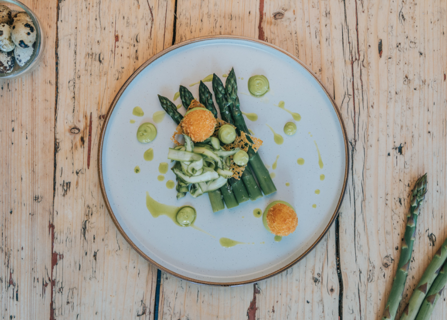 Asparagus With Crispy Quail Egg